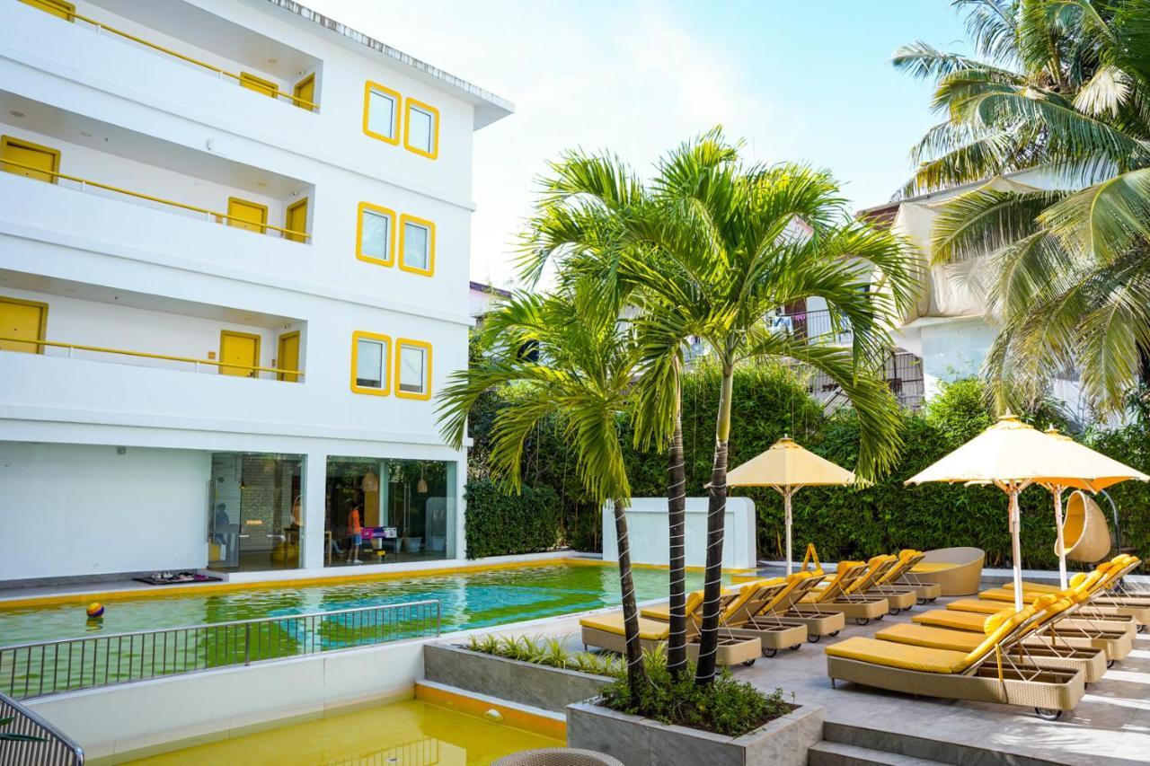 Bloom Hotel - Calangute Buitenkant foto