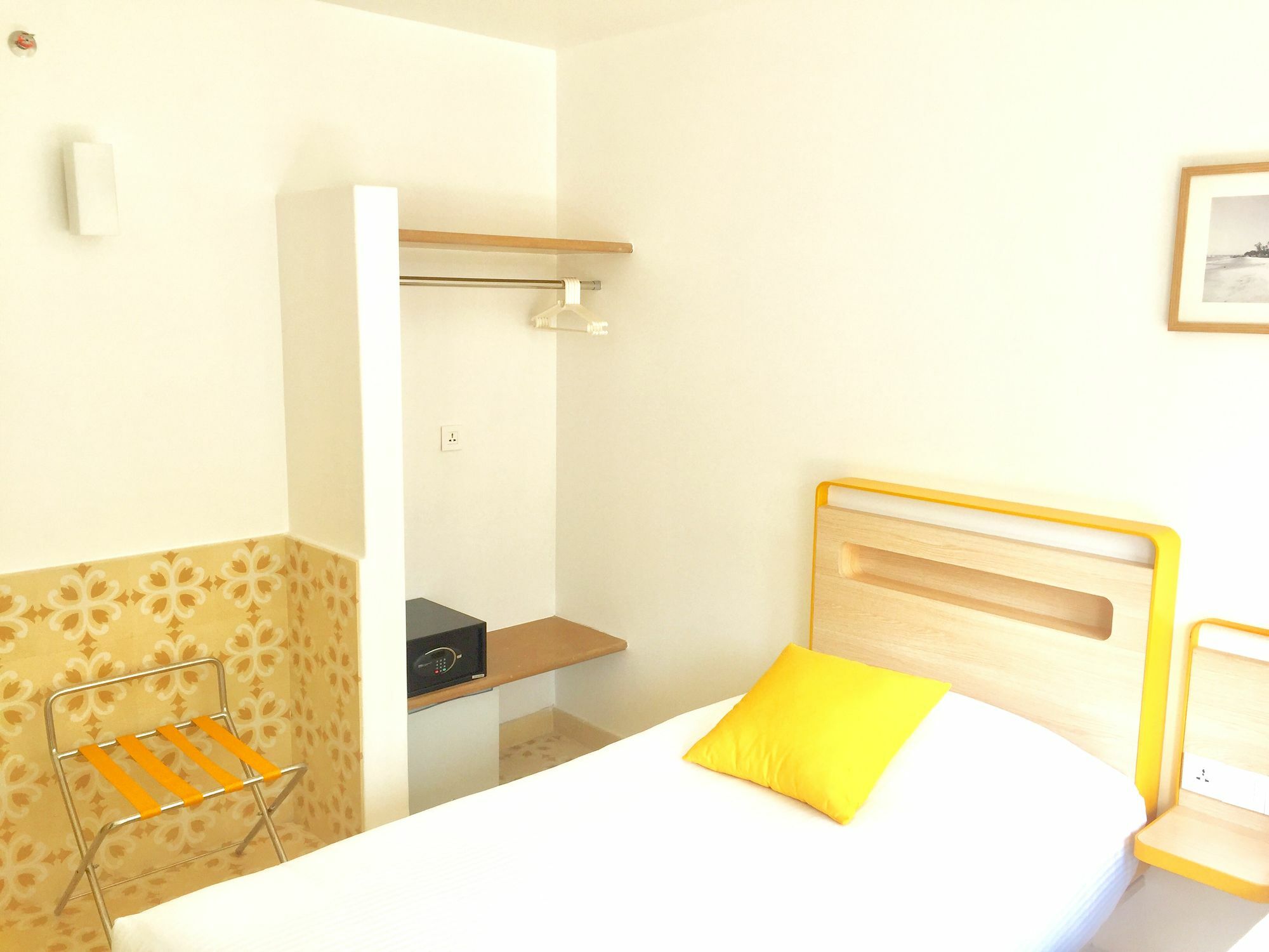 Bloom Hotel - Calangute Buitenkant foto