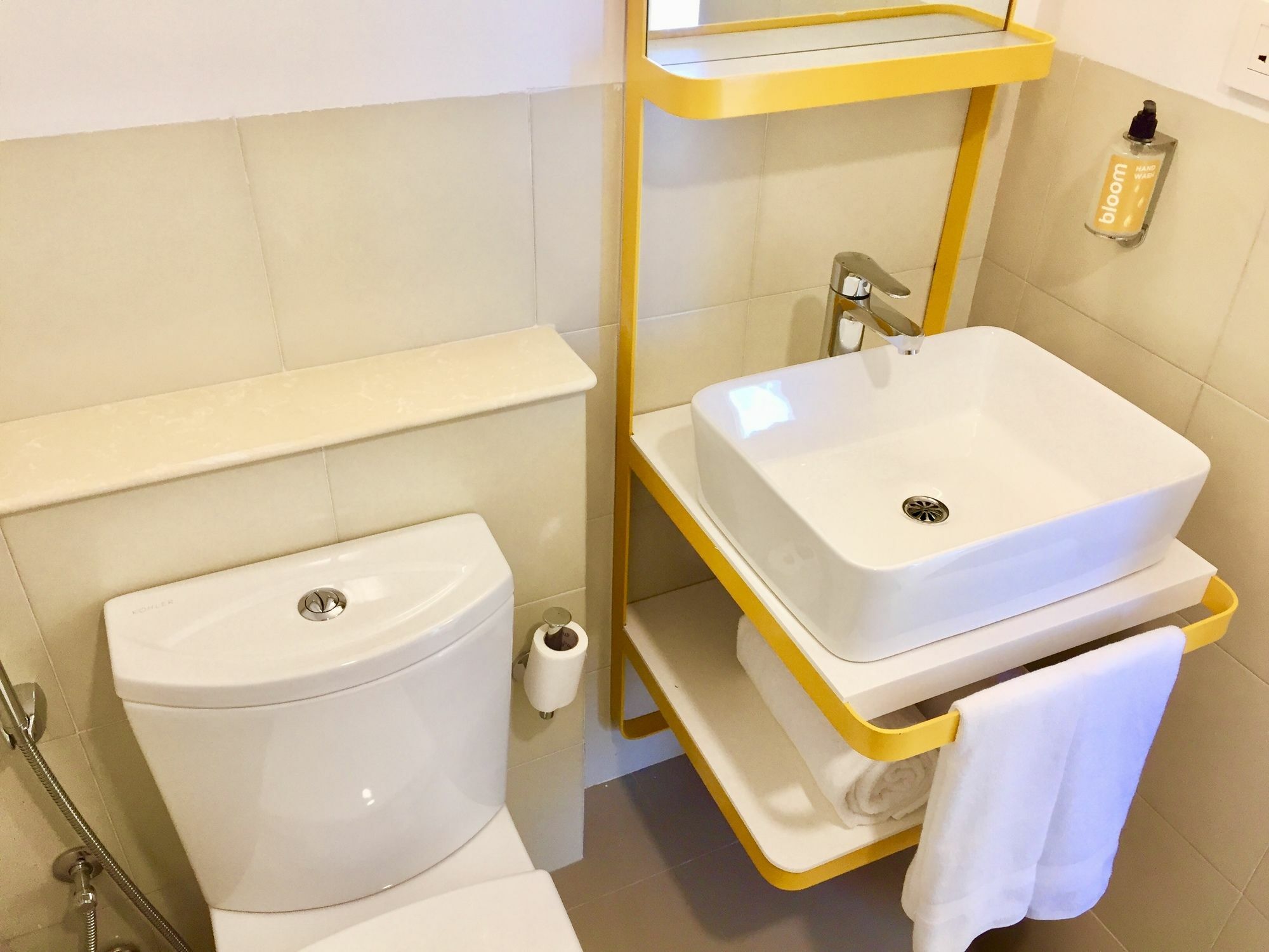 Bloom Hotel - Calangute Buitenkant foto