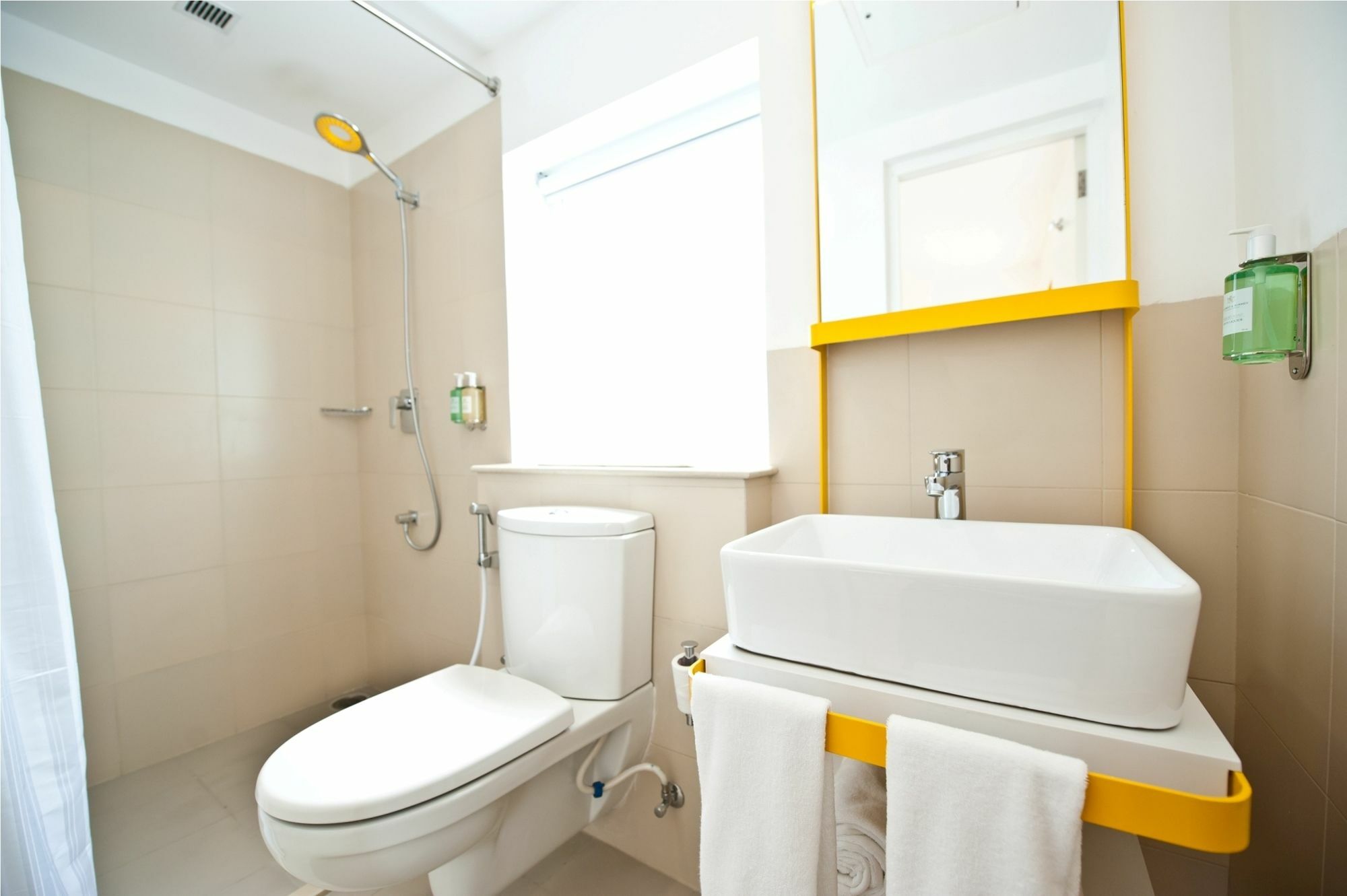 Bloom Hotel - Calangute Buitenkant foto